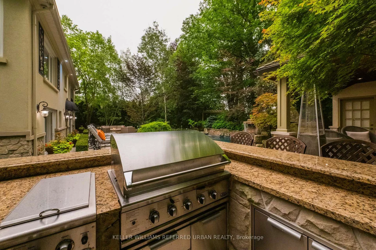 11, Country Club, Edenbridge-Humber Valley, Toronto