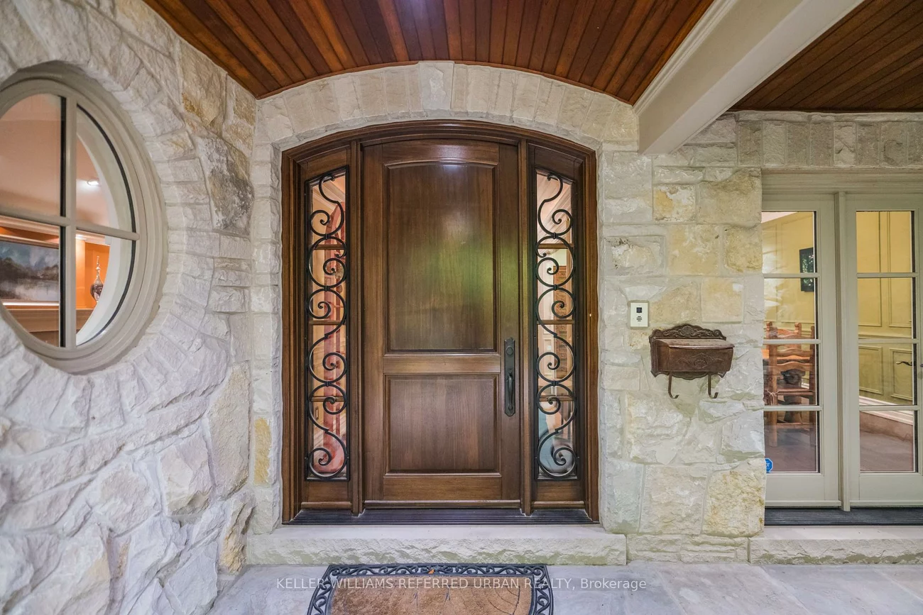 11, Country Club, Edenbridge-Humber Valley, Toronto