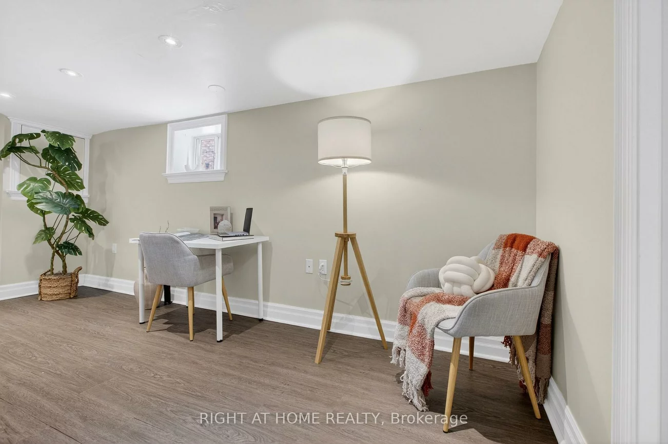 77, Elma, Mimico, Toronto