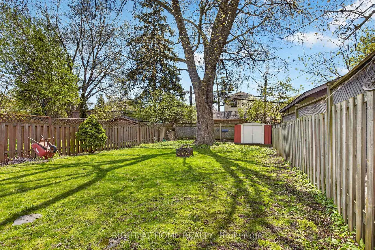 77, Elma, Mimico, Toronto