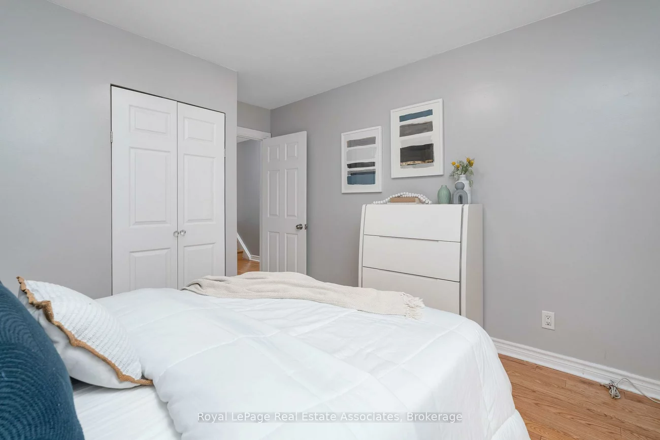 12, Anchor, Glenfield-Jane Heights, Toronto