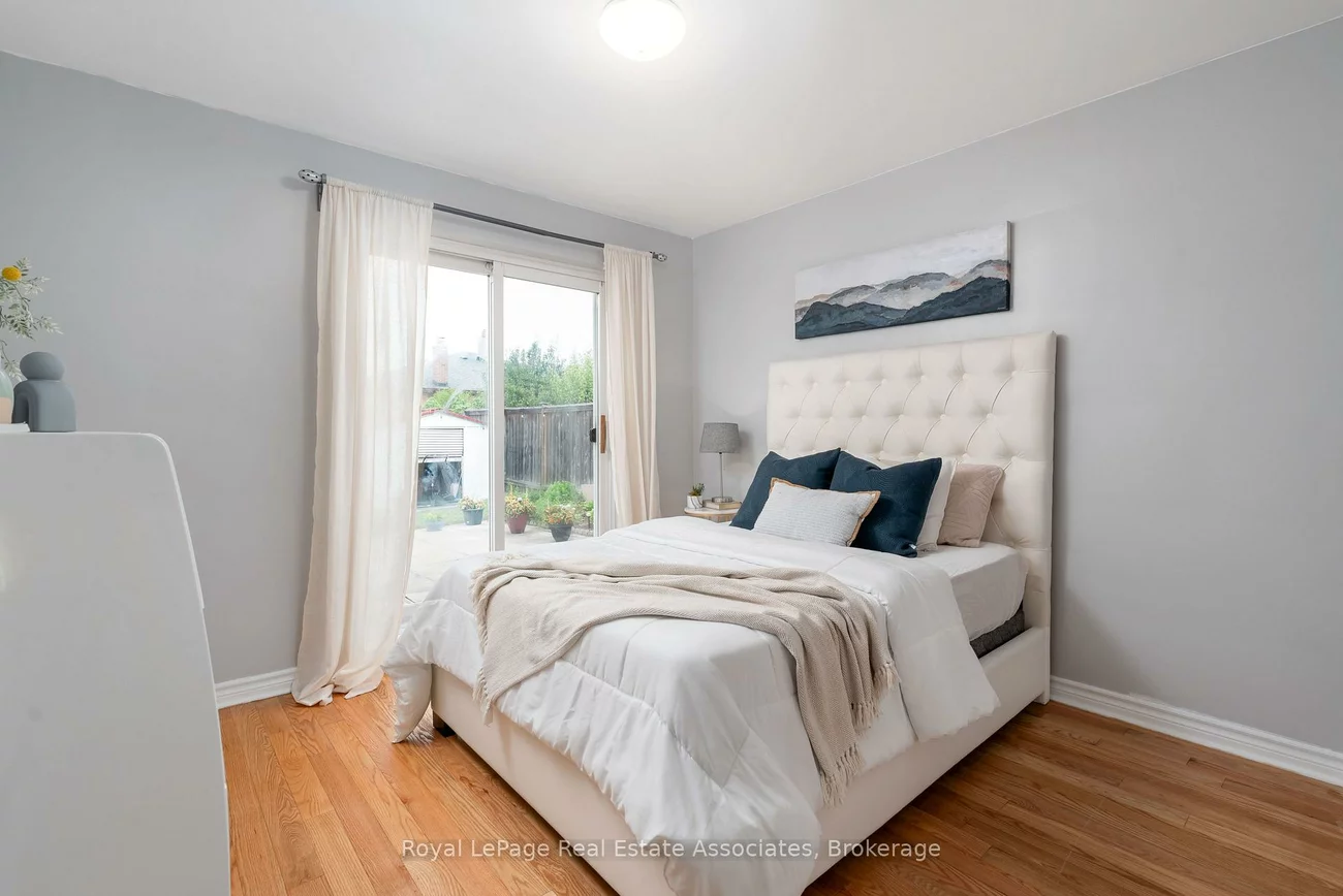 12, Anchor, Glenfield-Jane Heights, Toronto