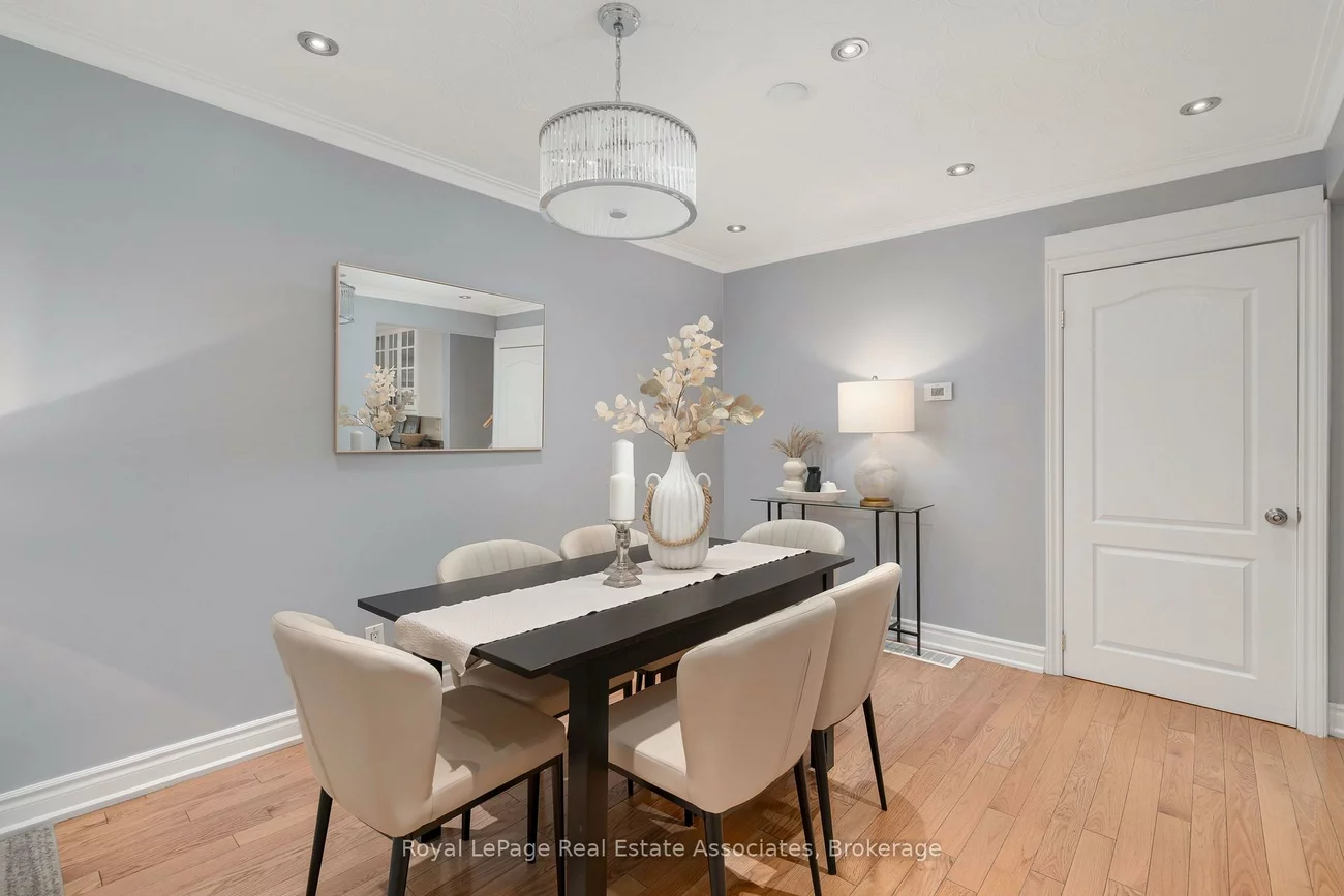 12, Anchor, Glenfield-Jane Heights, Toronto