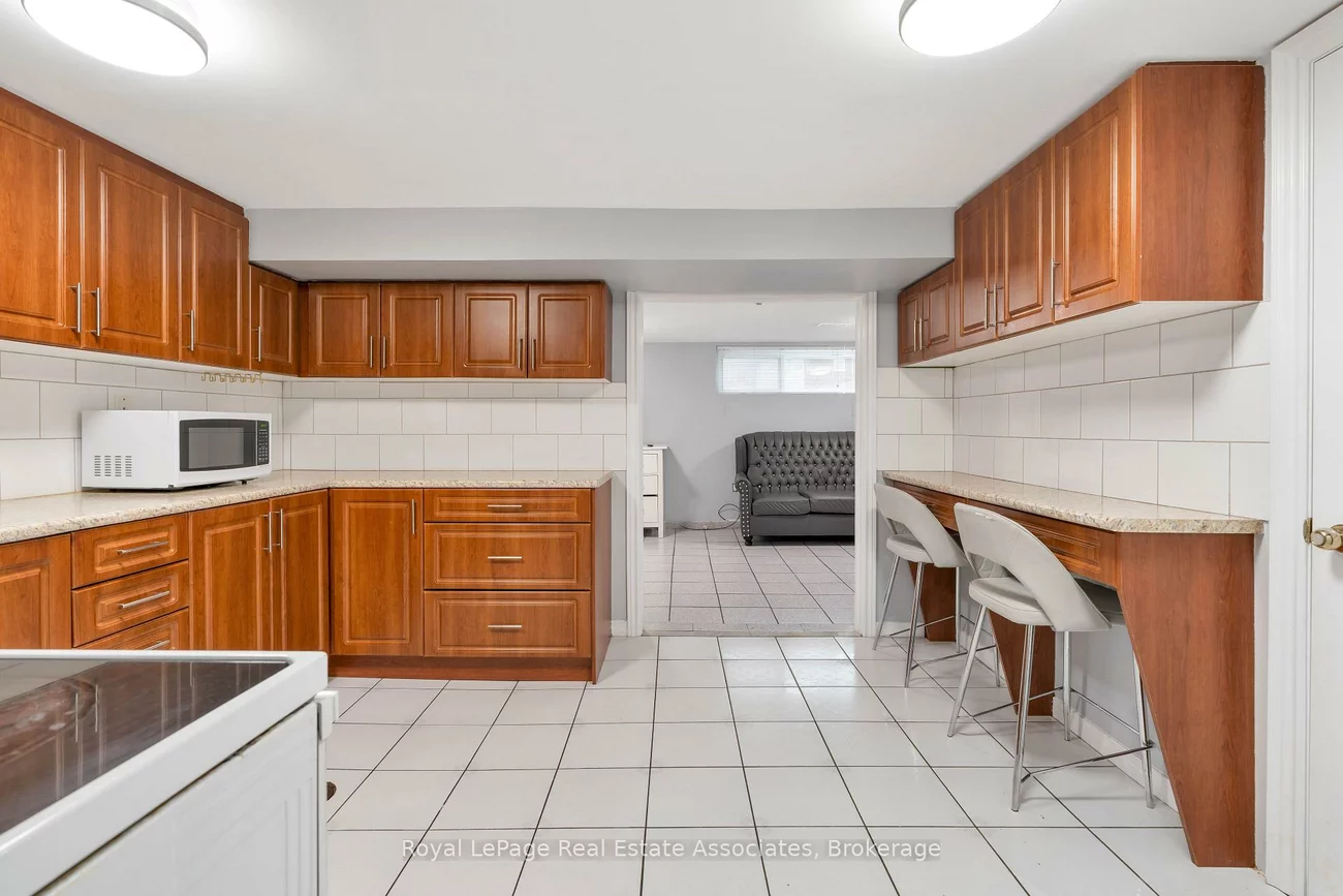 12, Anchor, Glenfield-Jane Heights, Toronto