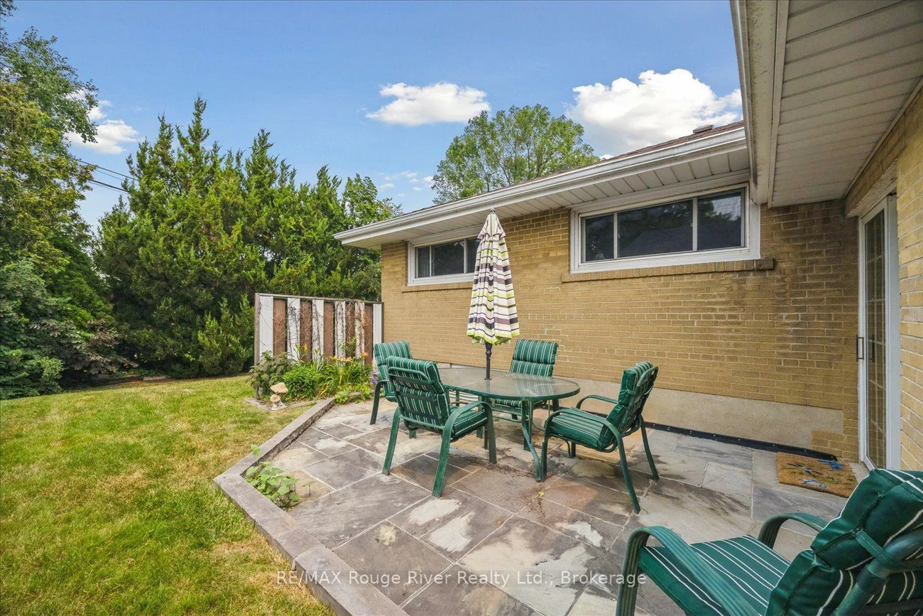 20, Tayrow, Rexdale-Kipling, Toronto