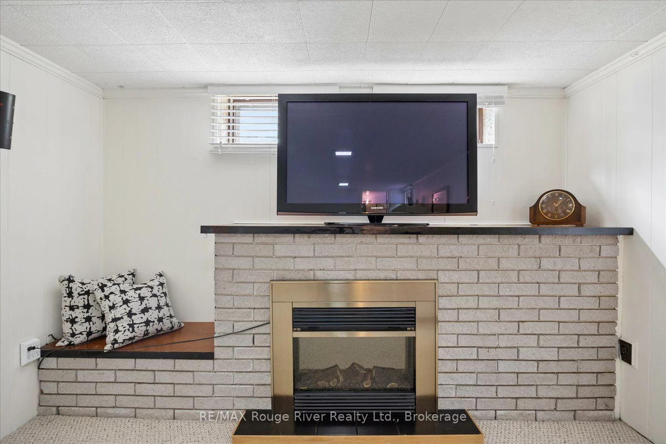 20, Tayrow, Rexdale-Kipling, Toronto