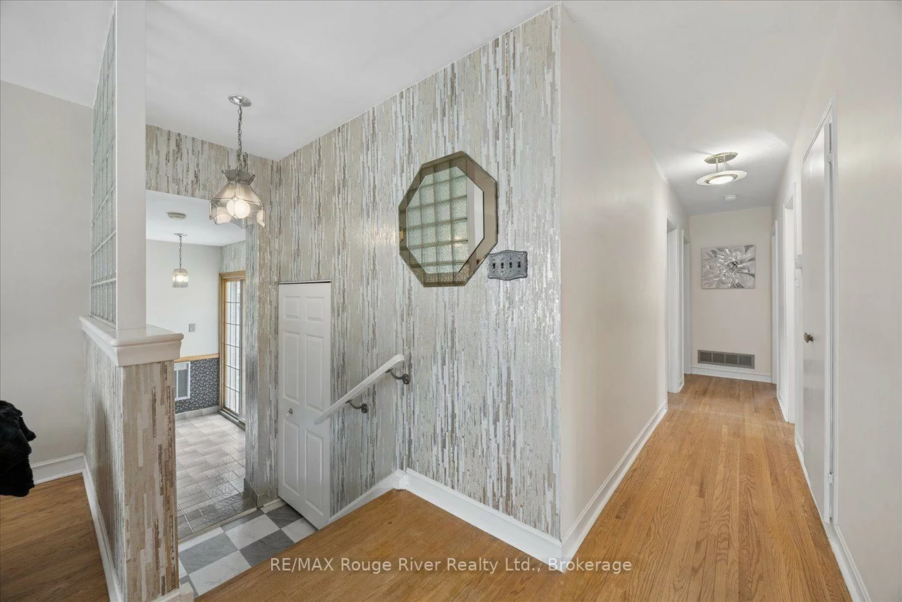 20, Tayrow, Rexdale-Kipling, Toronto