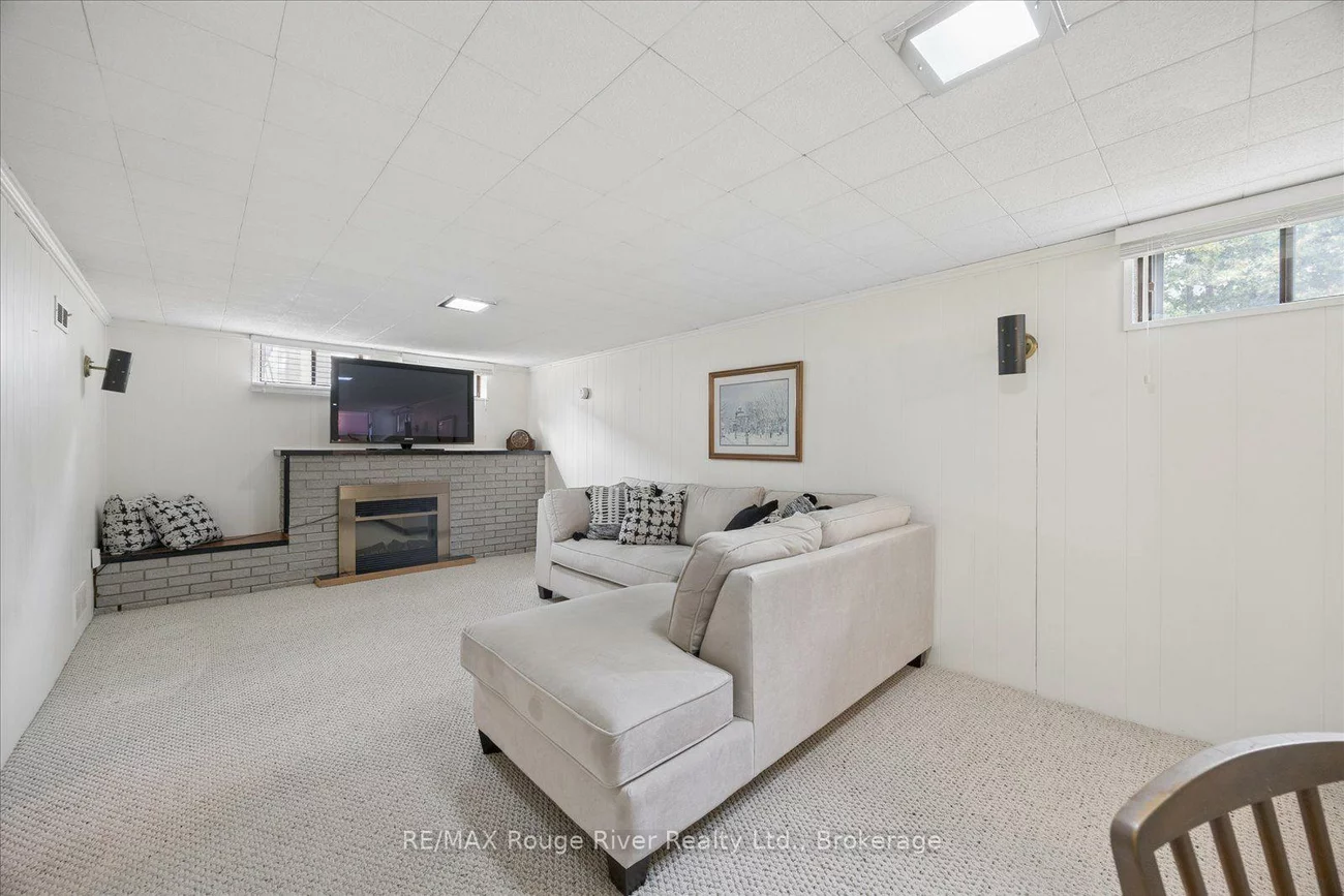 20, Tayrow, Rexdale-Kipling, Toronto