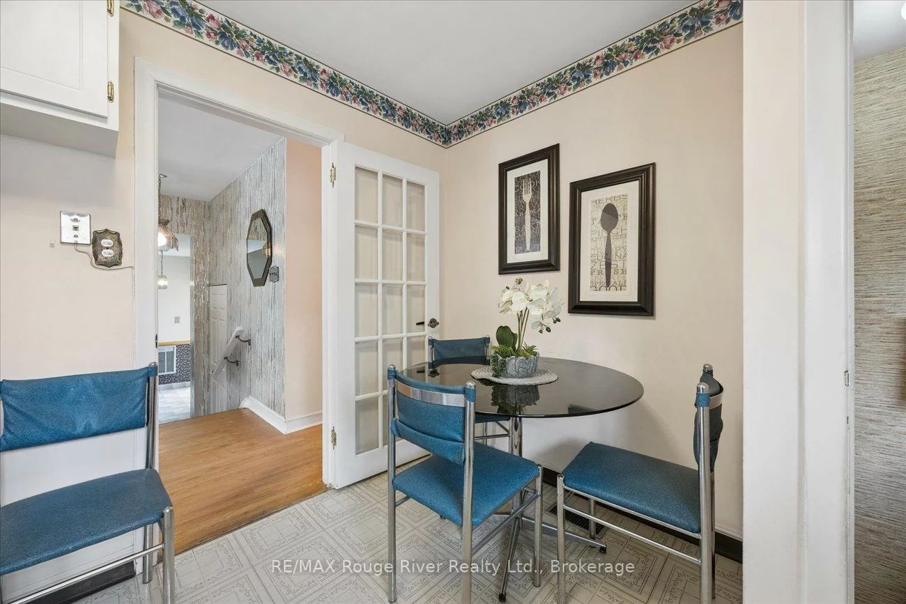 20, Tayrow, Rexdale-Kipling, Toronto