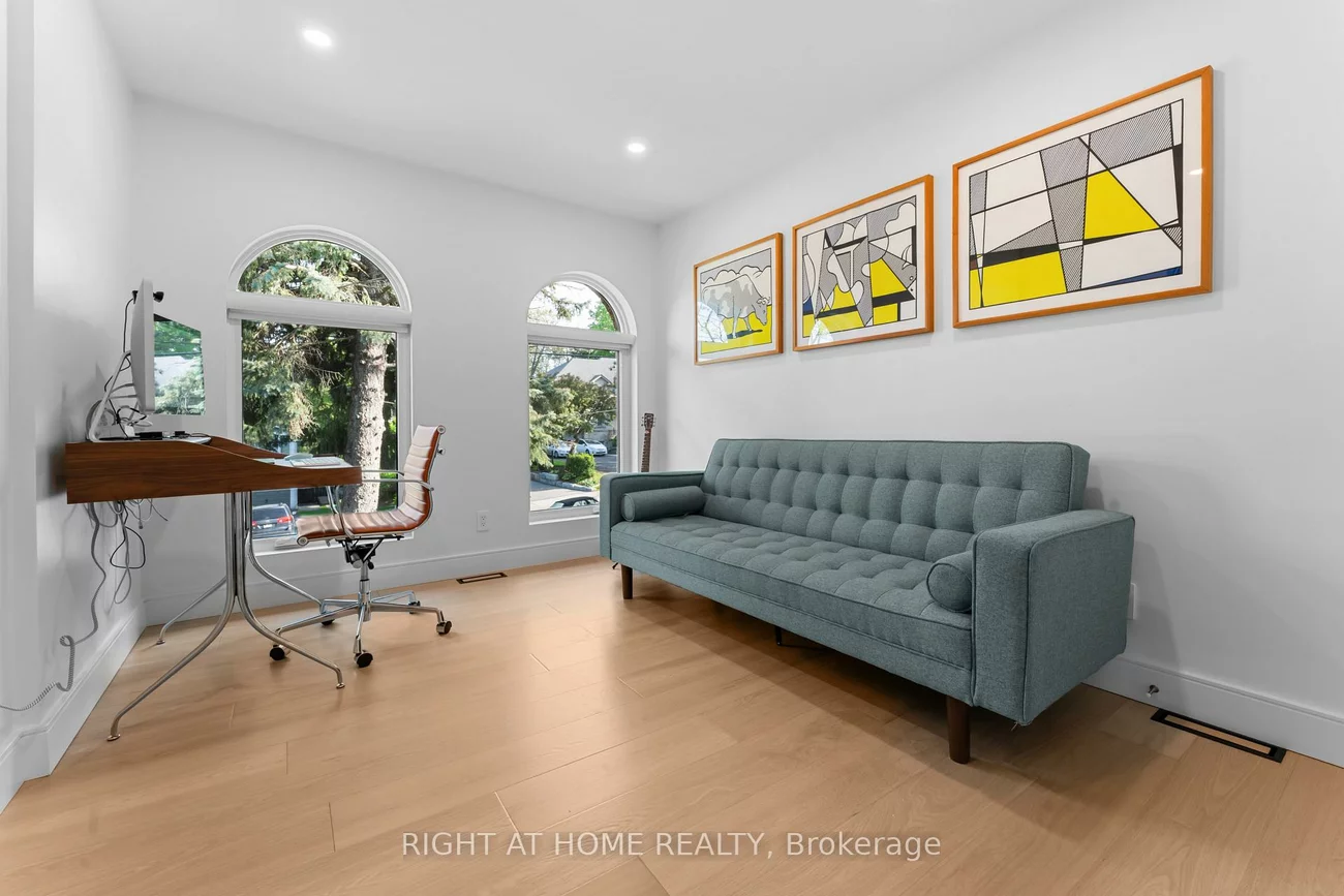 10, Wingrove, Islington-City Centre West, Toronto