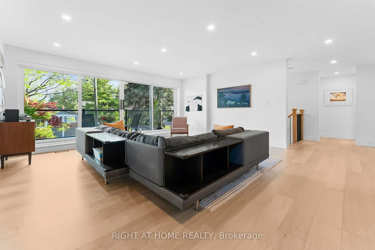 10, Wingrove, Islington-City Centre West, Toronto