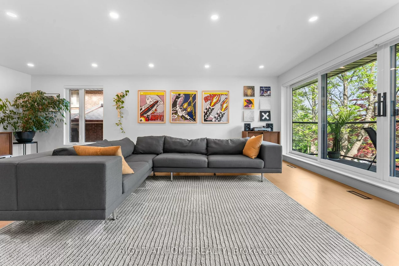 10, Wingrove, Islington-City Centre West, Toronto