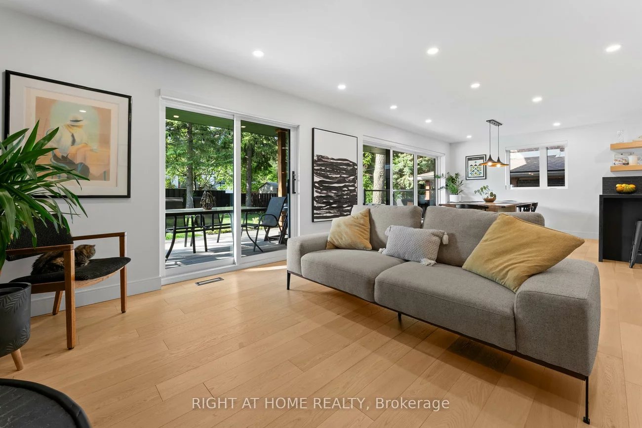 10, Wingrove, Islington-City Centre West, Toronto