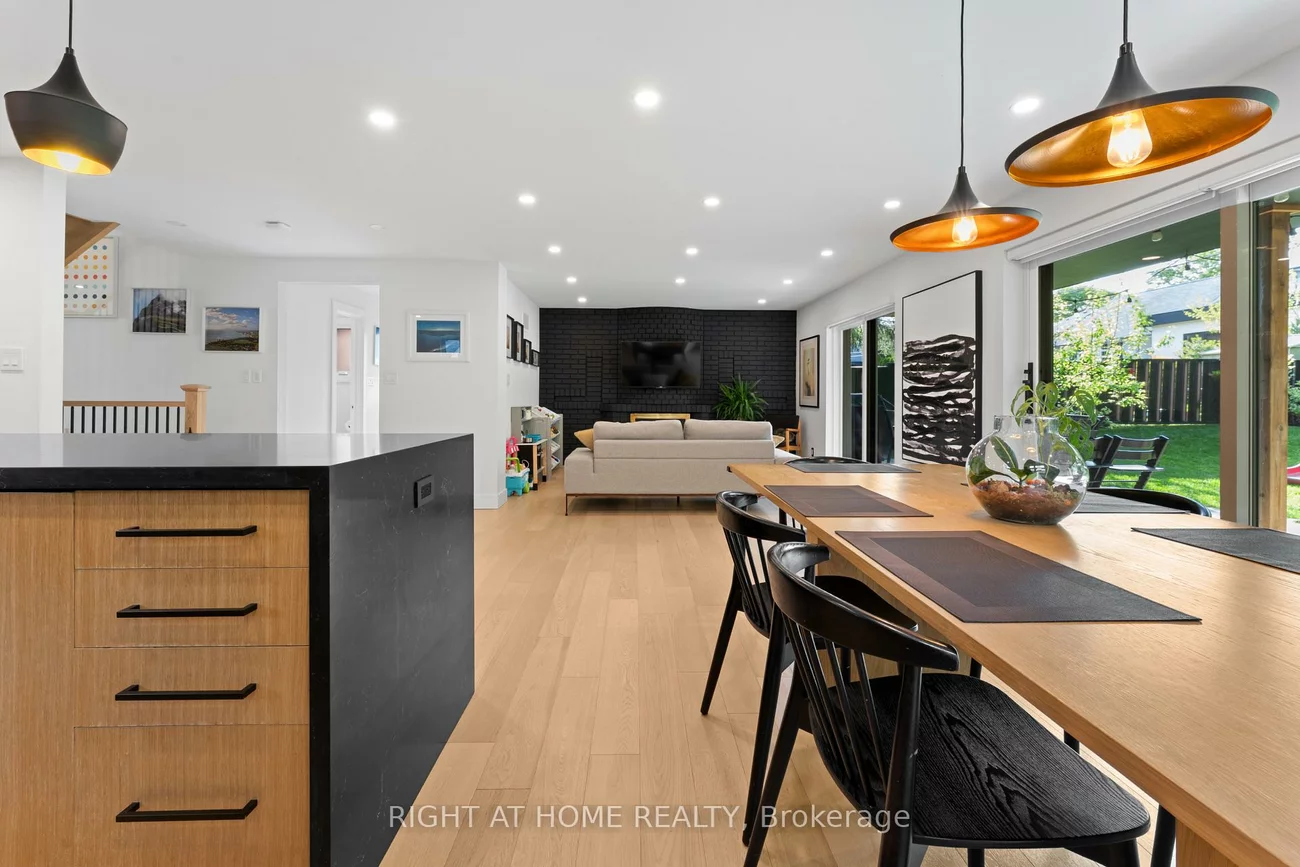 10, Wingrove, Islington-City Centre West, Toronto