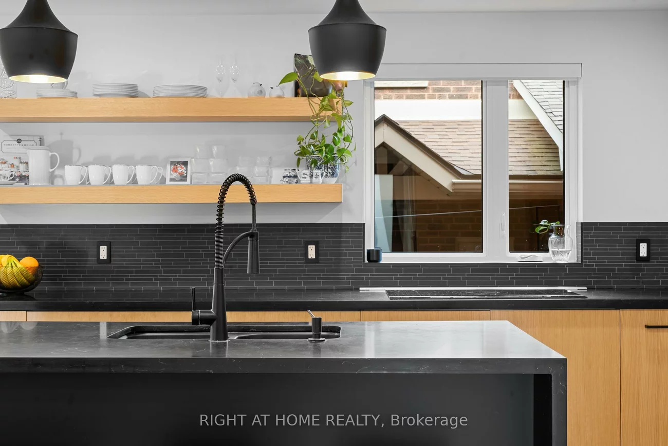 10, Wingrove, Islington-City Centre West, Toronto