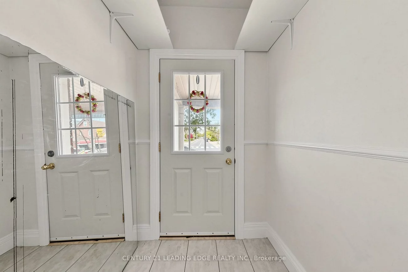 1132, DUFFERIN, Dovercourt-Wallace Emerson-Junction, Toronto