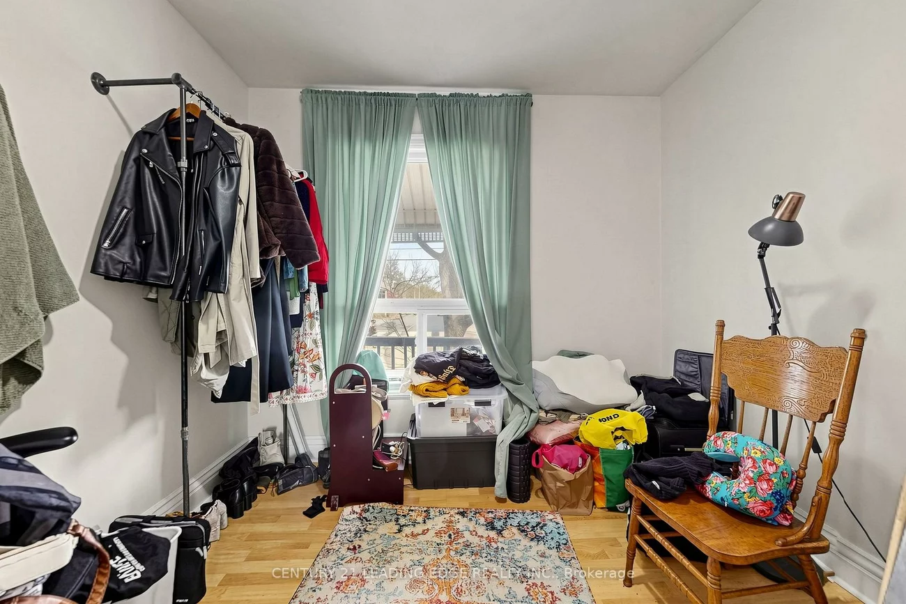 1132, DUFFERIN, Dovercourt-Wallace Emerson-Junction, Toronto
