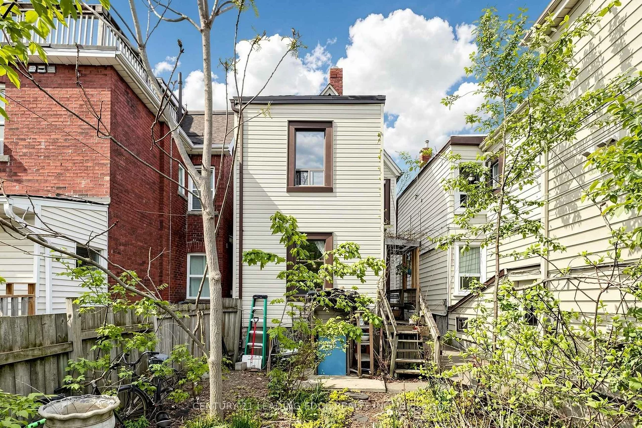 1132, DUFFERIN, Dovercourt-Wallace Emerson-Junction, Toronto