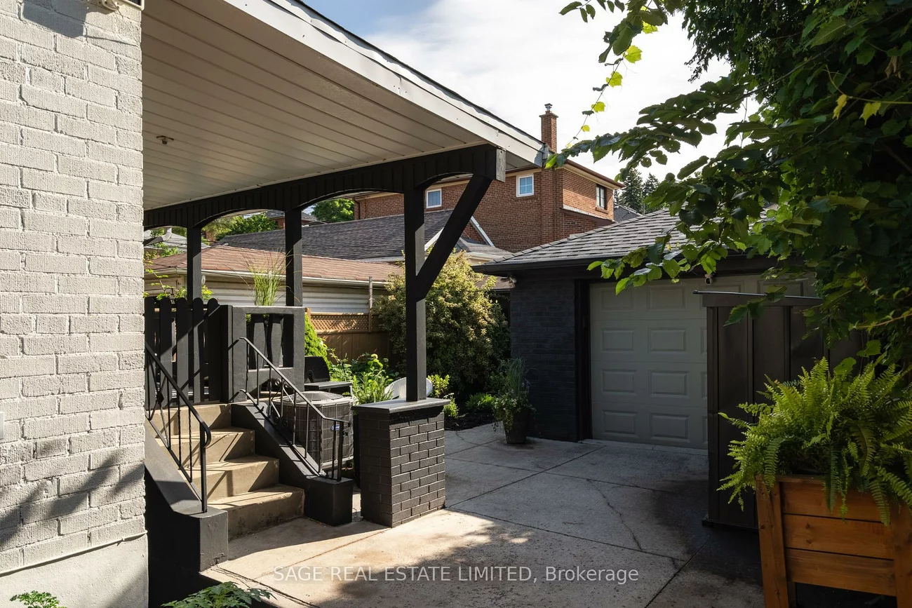 505, Caledonia, Caledonia-Fairbank, Toronto