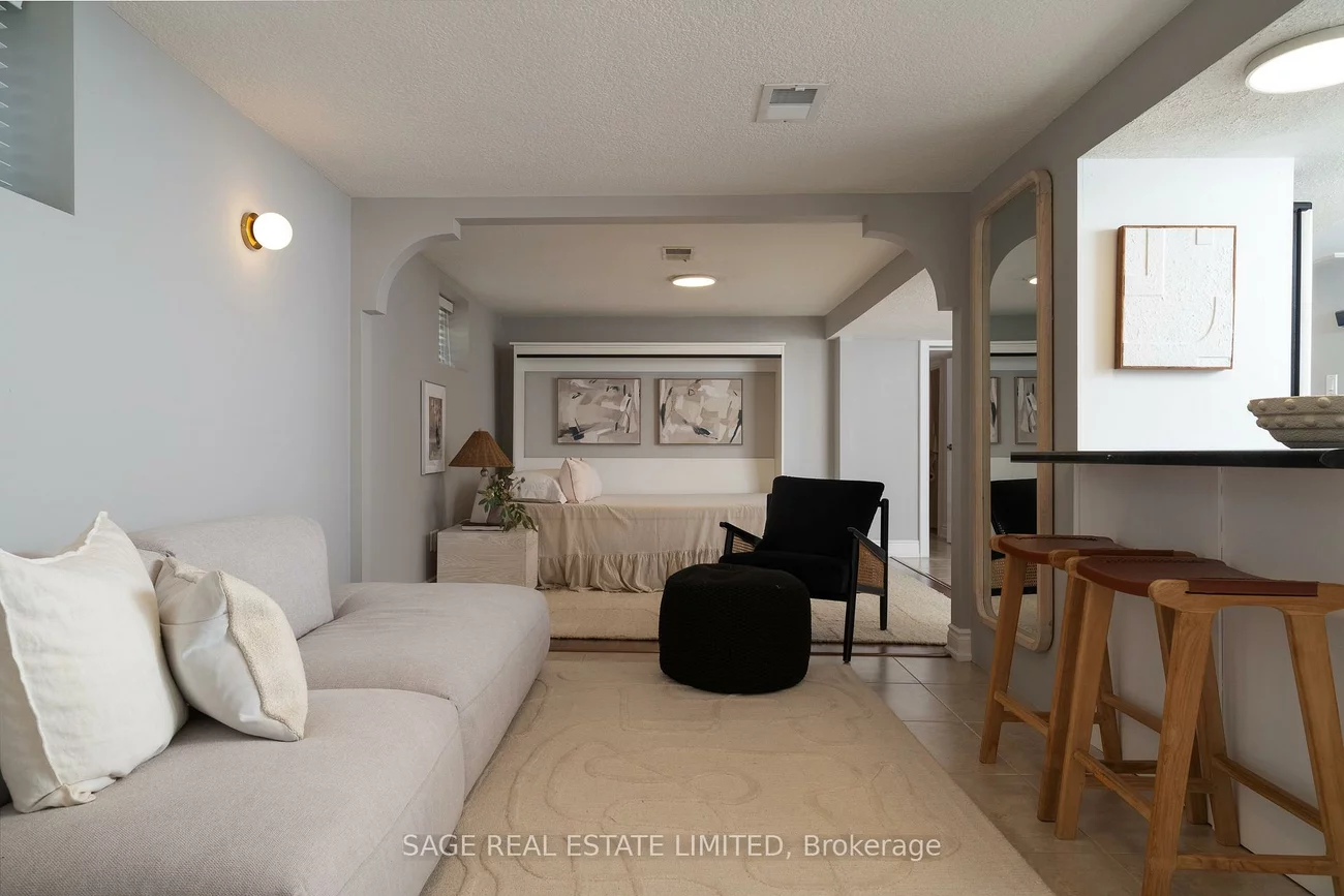505, Caledonia, Caledonia-Fairbank, Toronto