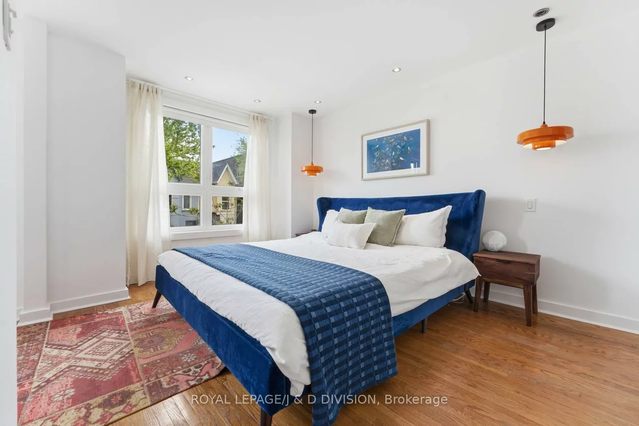 41, Noble, Roncesvalles, Toronto