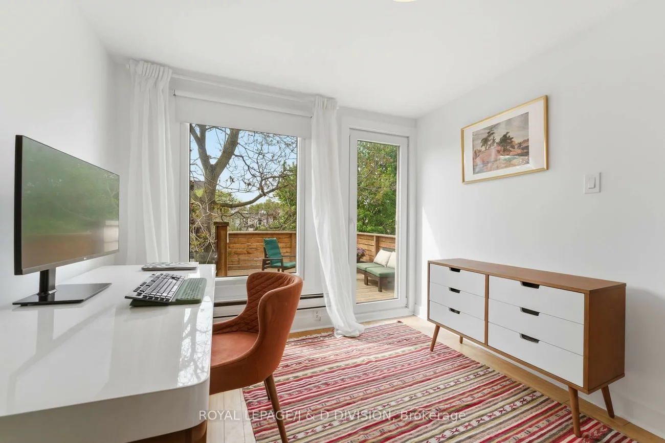 41, Noble, Roncesvalles, Toronto