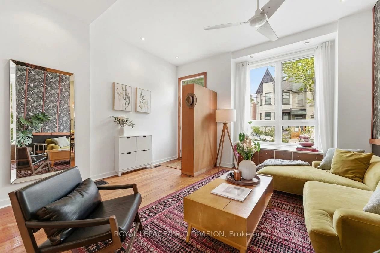 41, Noble, Roncesvalles, Toronto