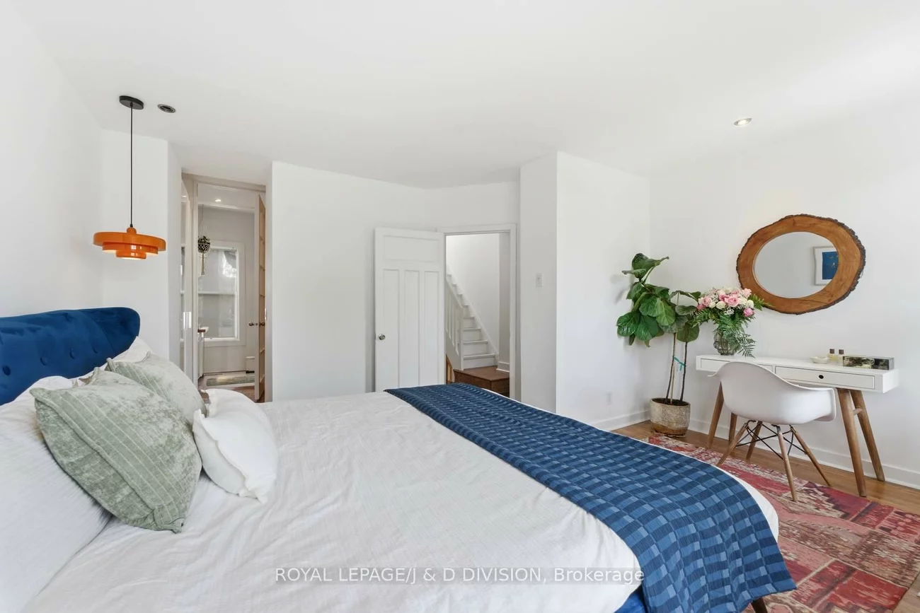41, Noble, Roncesvalles, Toronto