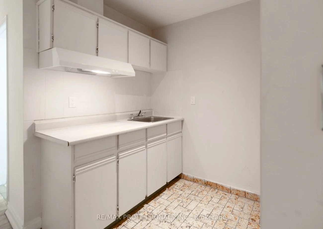 358, Pacific, Junction Area, Toronto