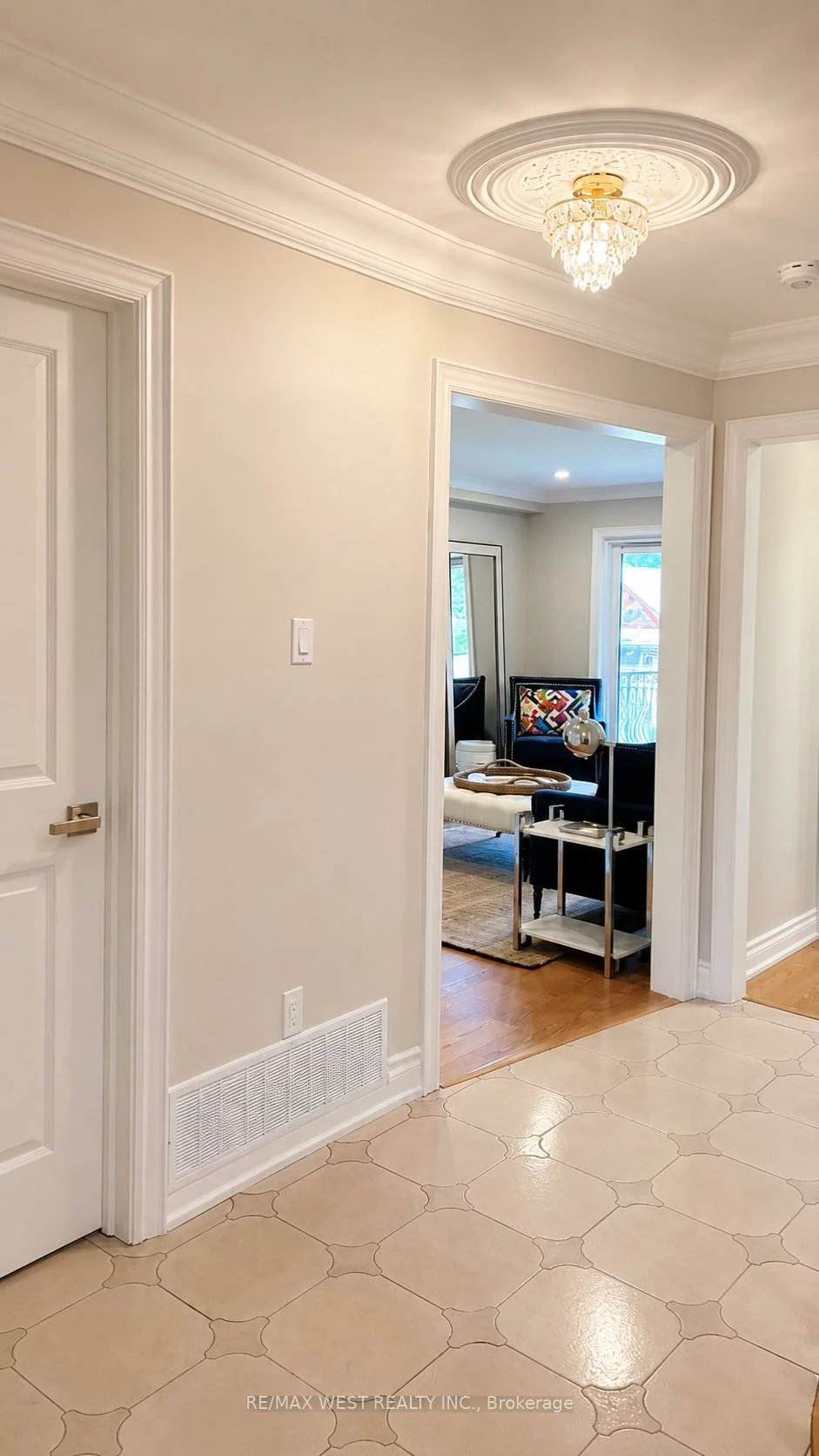 65, Foch, Alderwood, Toronto