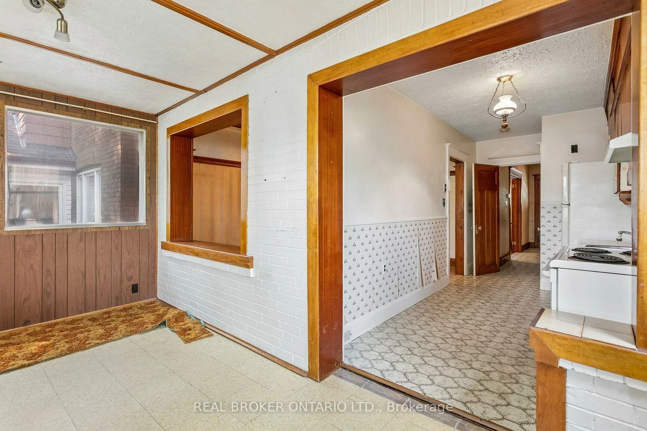 401, Willard, Runnymede-Bloor West Village, Toronto