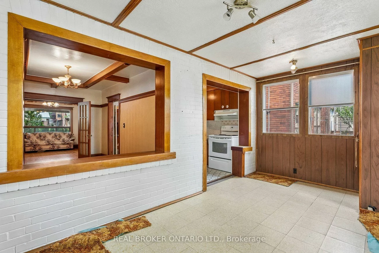 401, Willard, Runnymede-Bloor West Village, Toronto