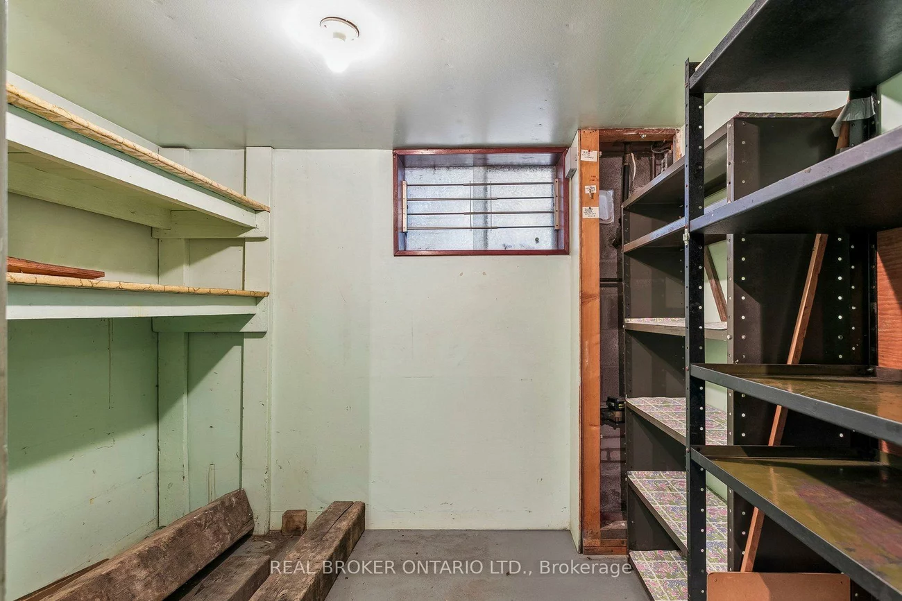 401, Willard, Runnymede-Bloor West Village, Toronto