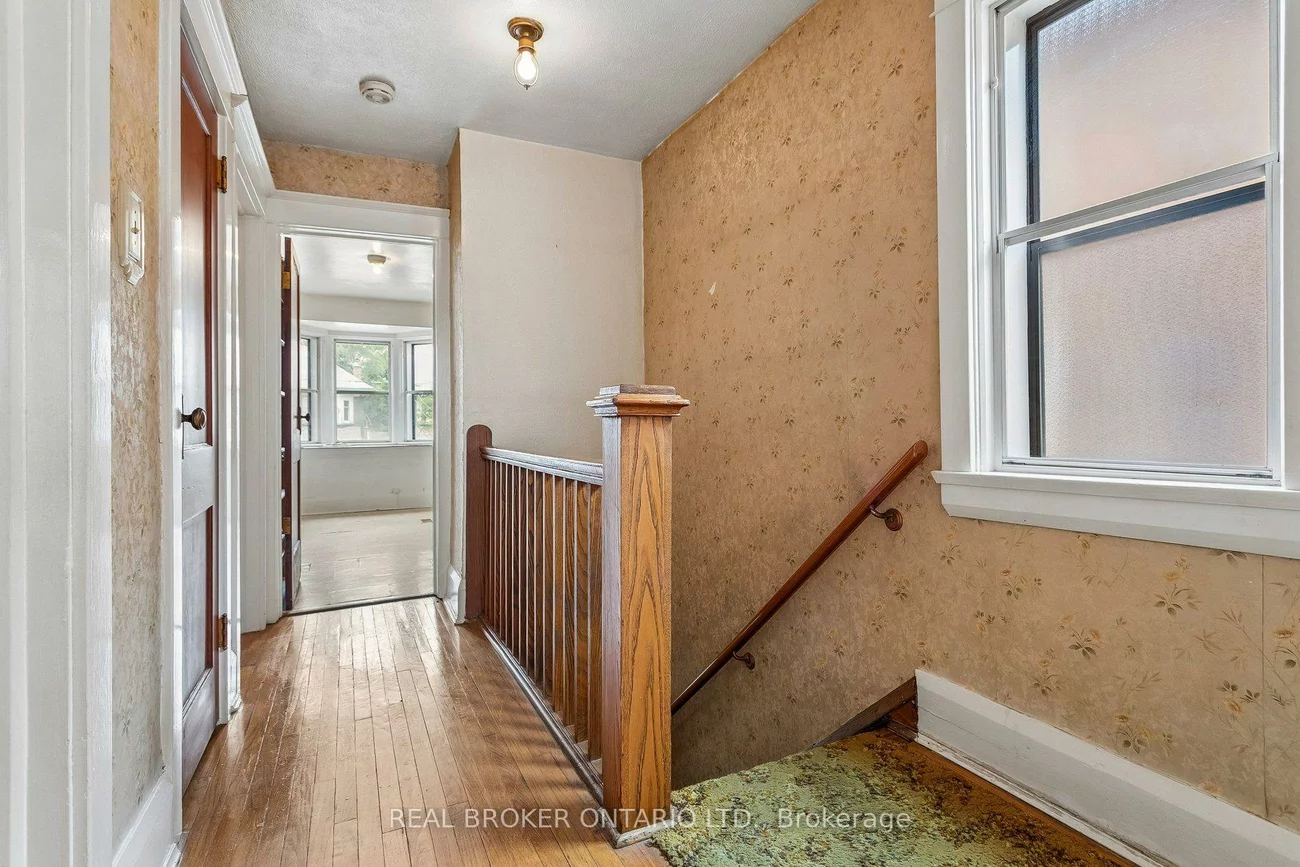 401, Willard, Runnymede-Bloor West Village, Toronto