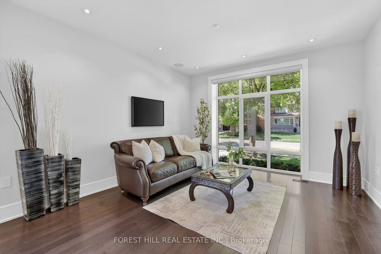 51, Greenfield, Islington-City Centre West, Toronto