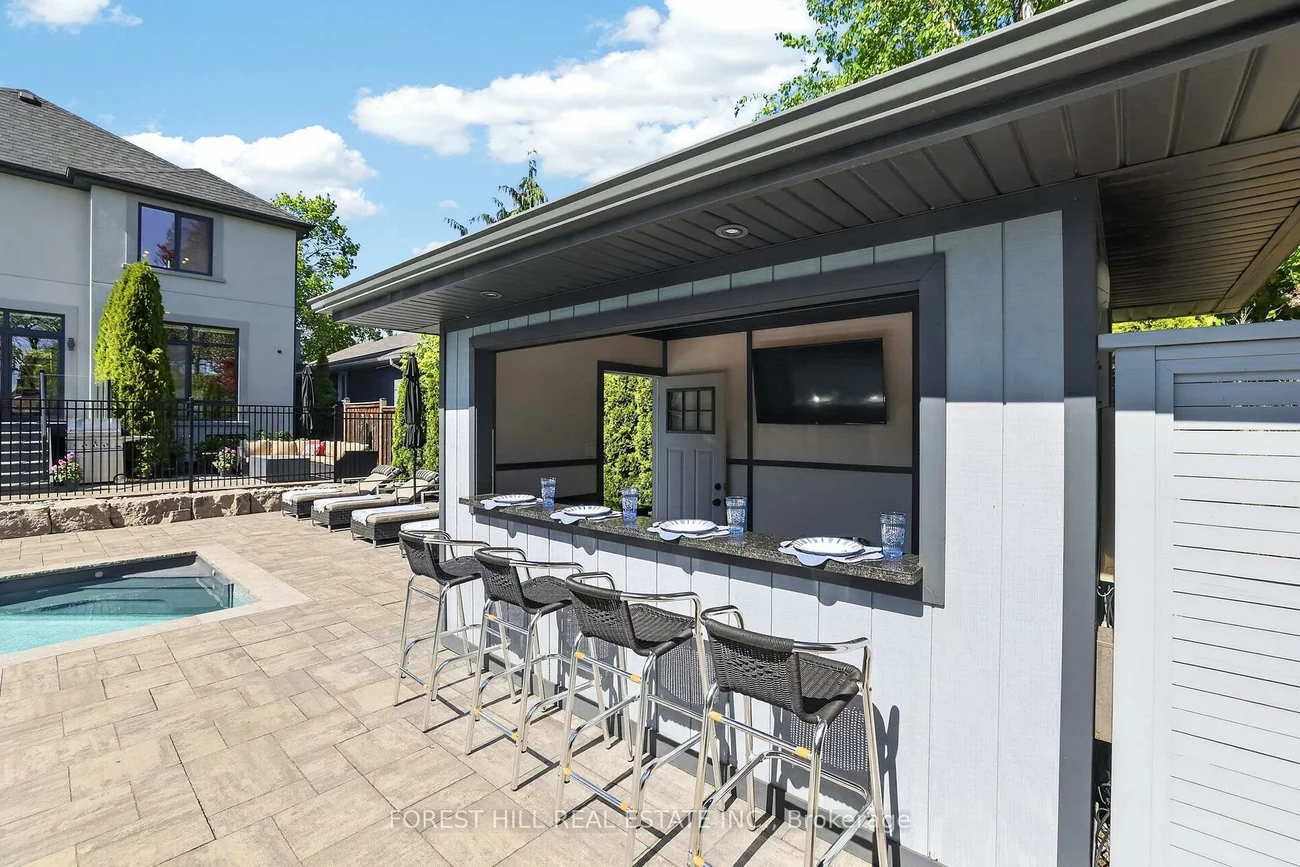 51, Greenfield, Islington-City Centre West, Toronto