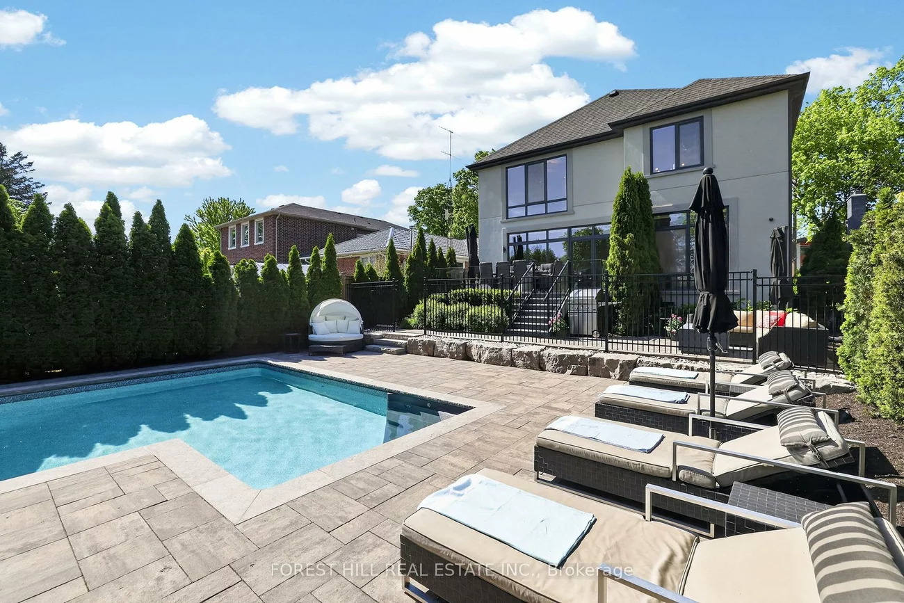 51, Greenfield, Islington-City Centre West, Toronto