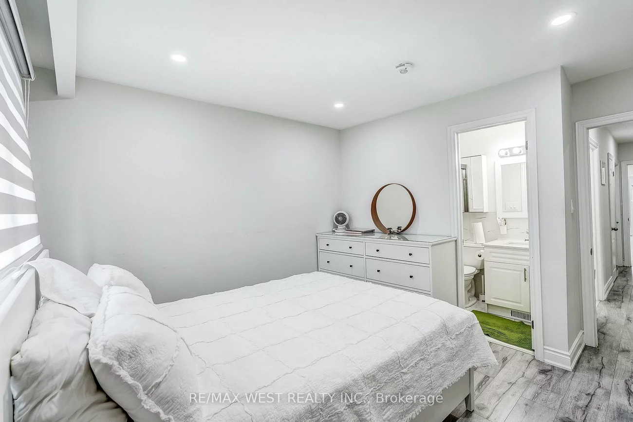 19, Archway, Humbermede, Toronto
