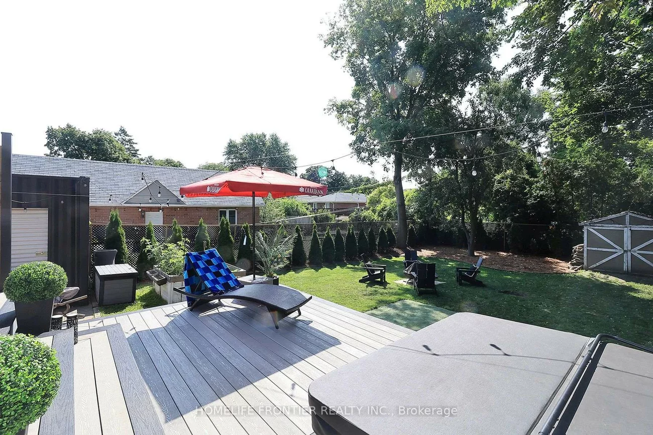 23, Whaley, Alderwood, Toronto