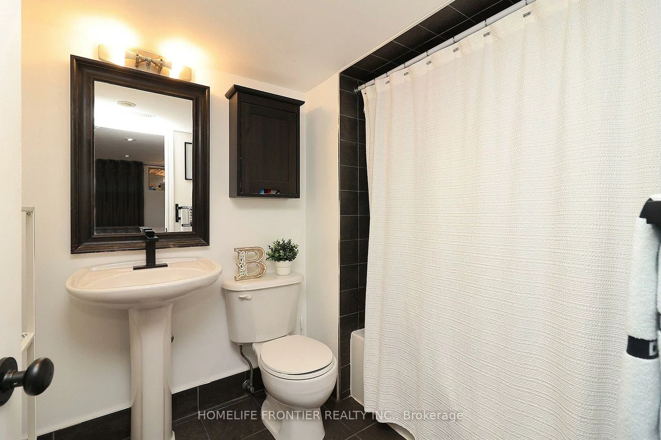 23, Whaley, Alderwood, Toronto