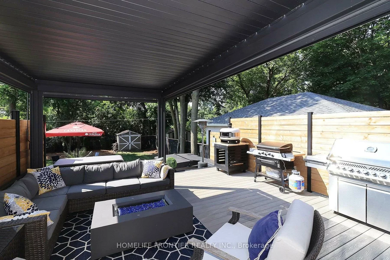 23, Whaley, Alderwood, Toronto