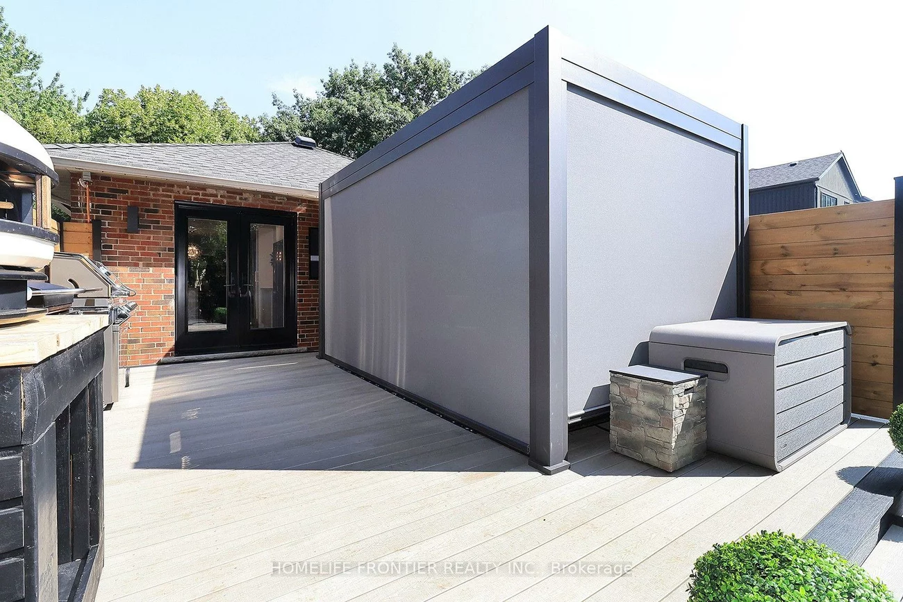 23, Whaley, Alderwood, Toronto