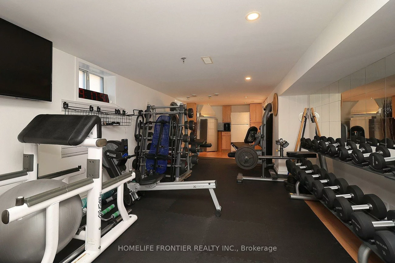23, Whaley, Alderwood, Toronto