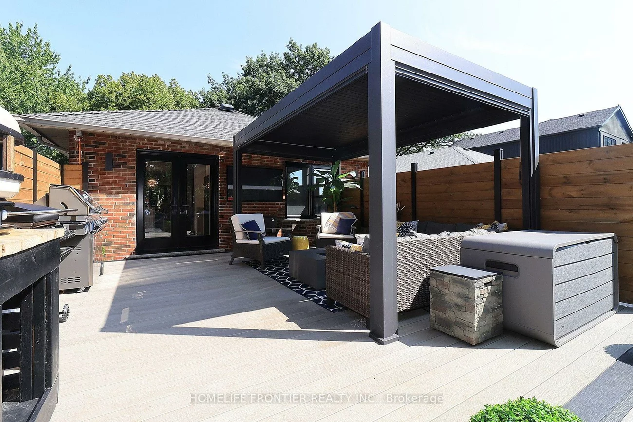 23, Whaley, Alderwood, Toronto
