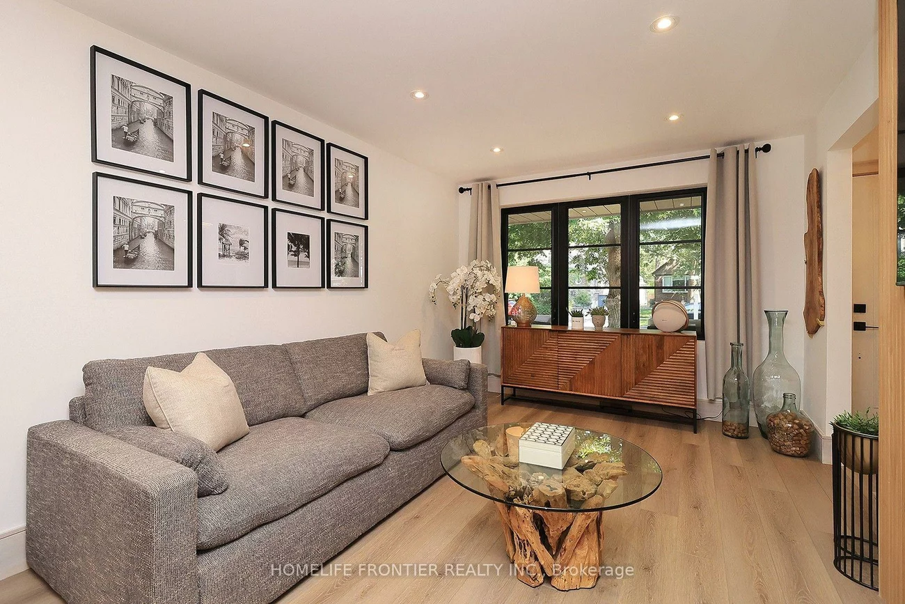 23, Whaley, Alderwood, Toronto