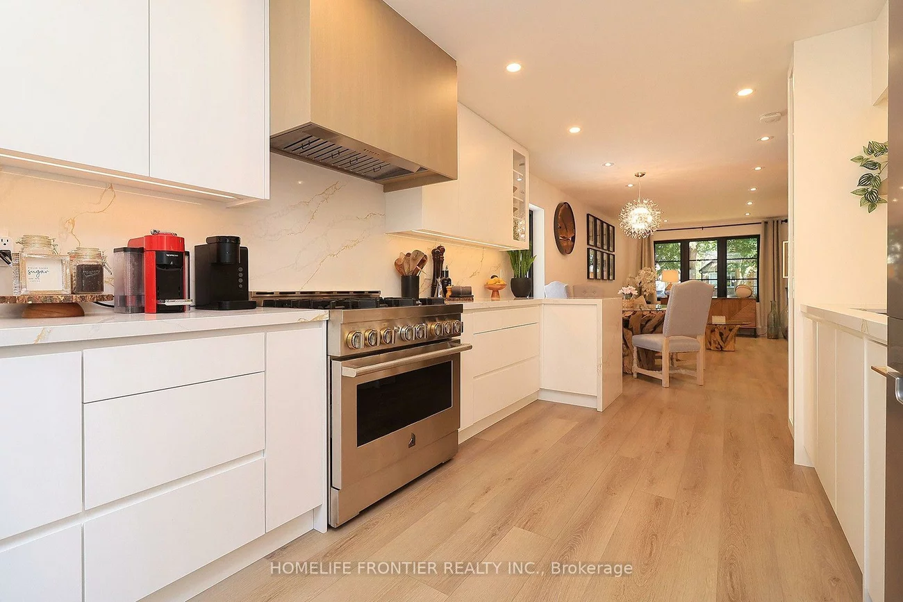 23, Whaley, Alderwood, Toronto