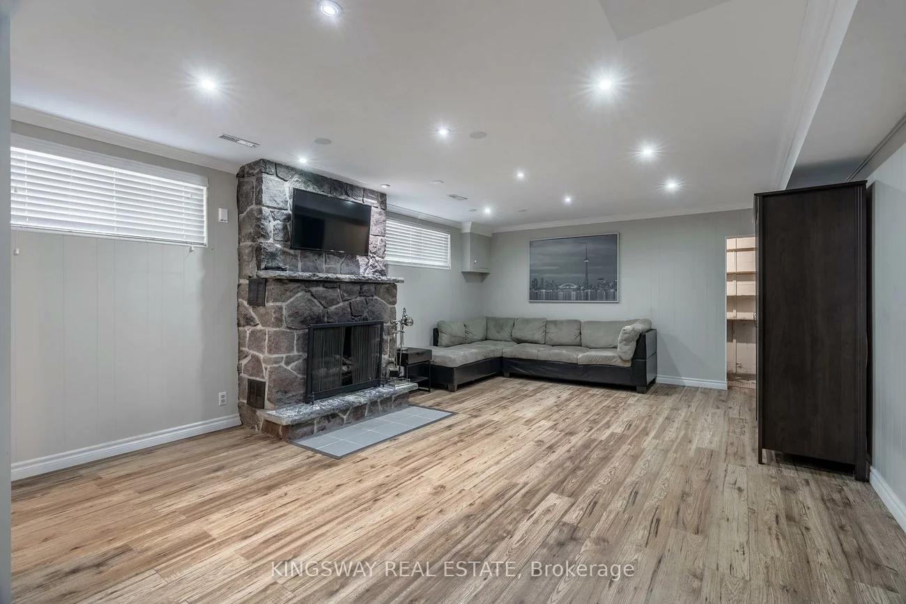 121, Lake, Mimico, Toronto