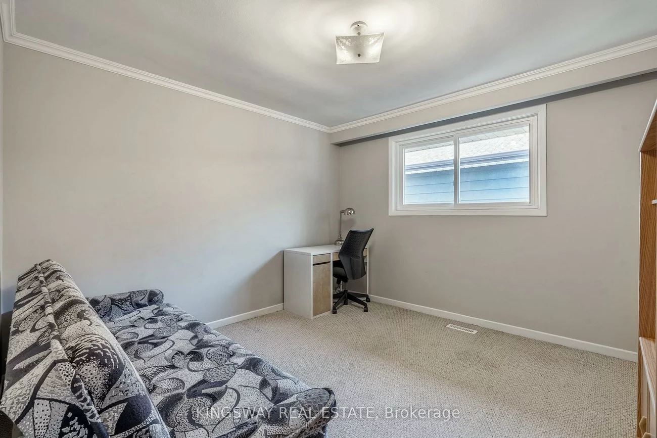 121, Lake, Mimico, Toronto