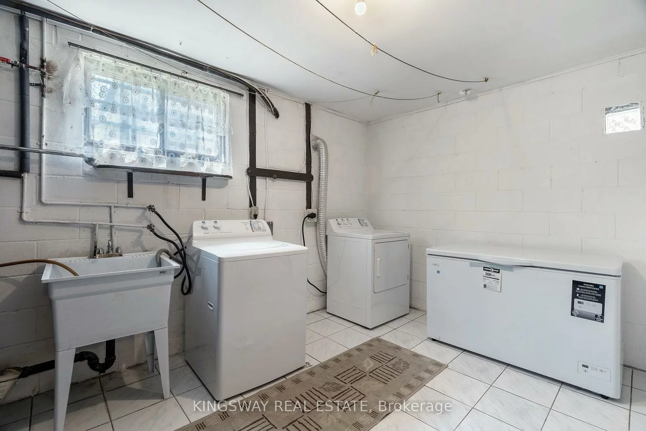 121, Lake, Mimico, Toronto