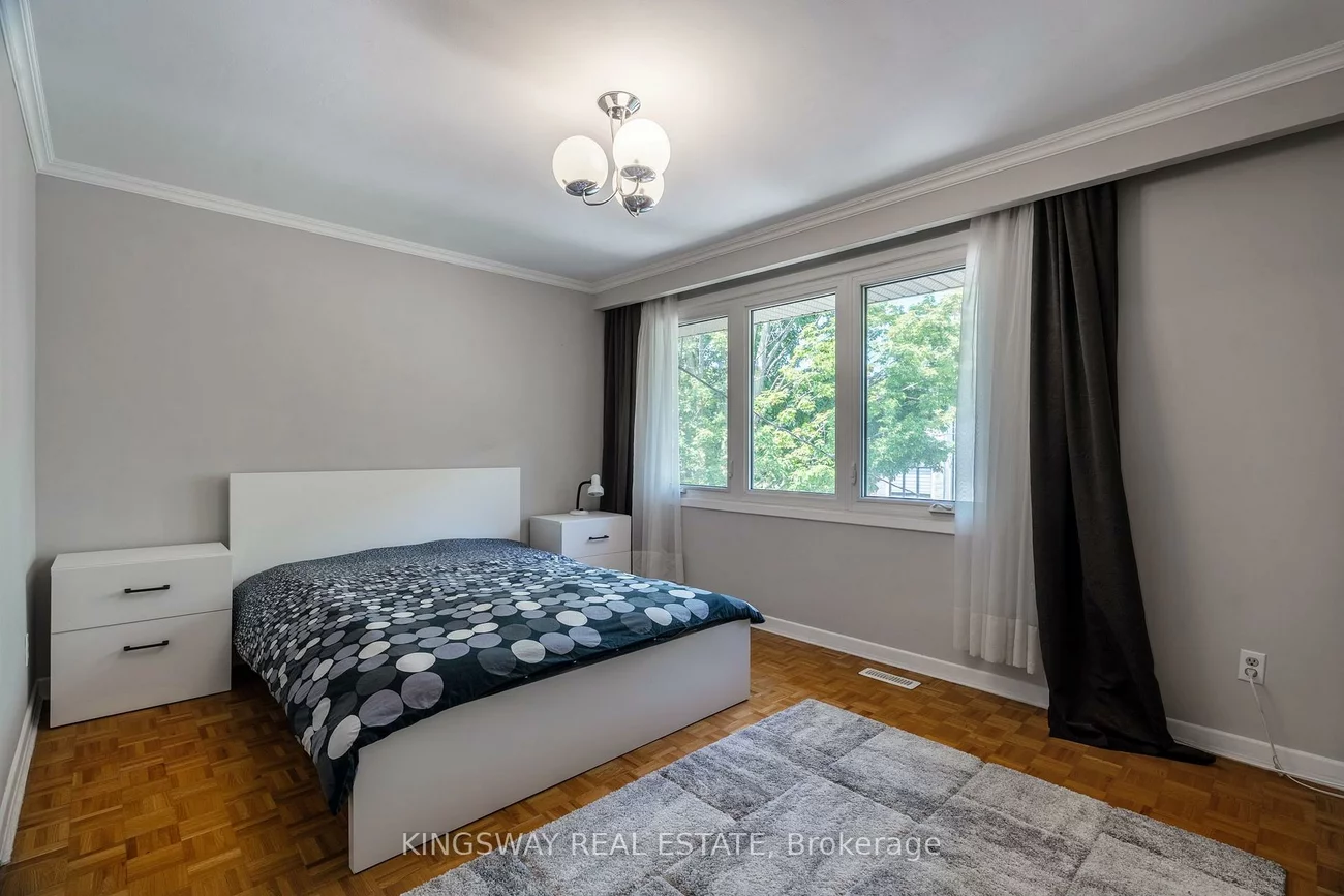 121, Lake, Mimico, Toronto